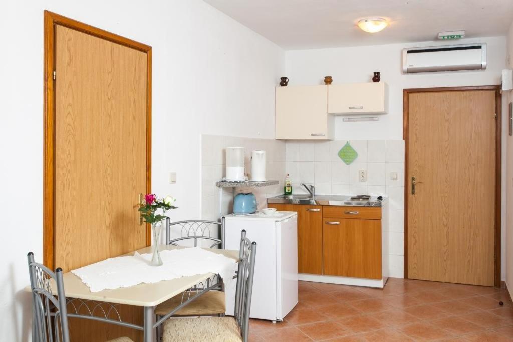 Apartments Ana Lopud Phòng bức ảnh